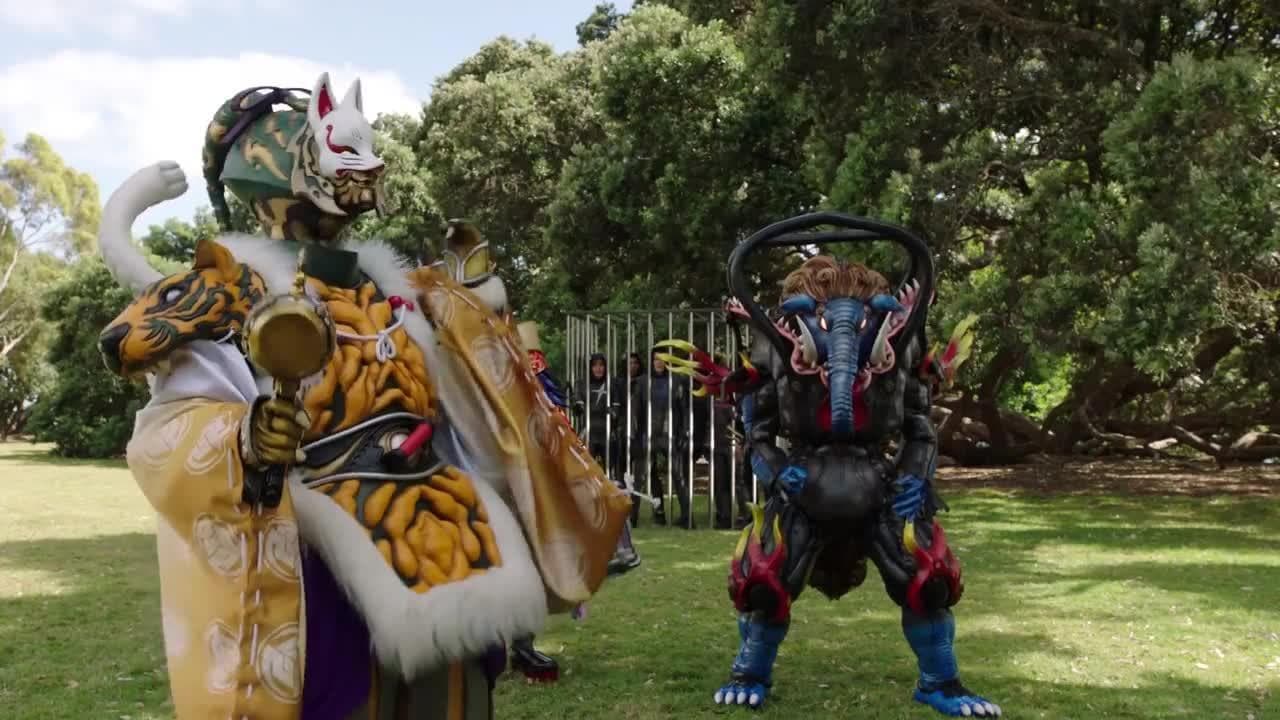 Power Rangers | Super Ninja Steel Official Clip - Echoes of Evil